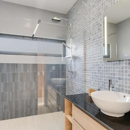 Apartment Casa Mozart Ii Sea View, Pool & Sunny Retreat *
