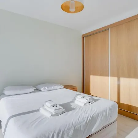 Casa Mozart Ii Sea View, Pool & Sunny Retreat Apartment